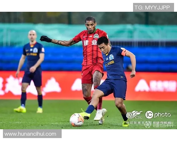 2014年建业与富力激战回顾球场上的精彩瞬间与战术分析 2014年建业与富力激战回顾球场上的精彩瞬间与战术分析