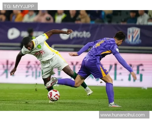 天津泰达迎战广州恒大争夺中超积分榜关键战役的精彩对决