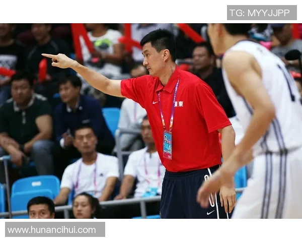 巴塞尔与阿诺索激战正酣精彩对决引发球迷热议 巴塞尔与阿诺索激战正酣精彩对决引发球迷热议