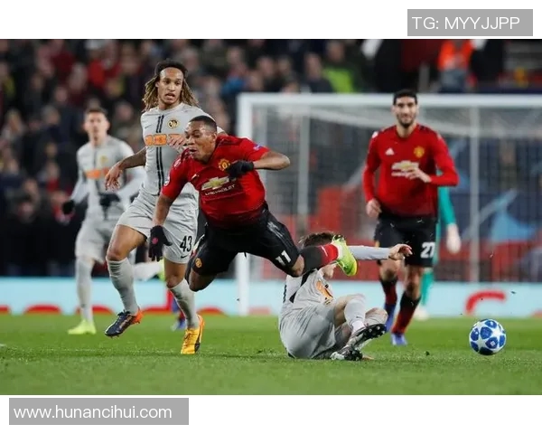 曼联迎战年轻人全力争胜力争小组出线机会分析