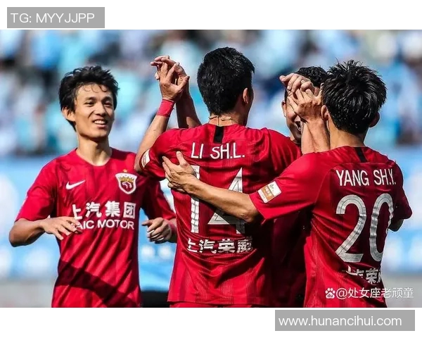 江苏队与上港队精彩集锦回顾赛场瞬间尽显足球魅力与激情 江苏队与上港队精彩集锦回顾赛场瞬间尽显足球魅力与激情