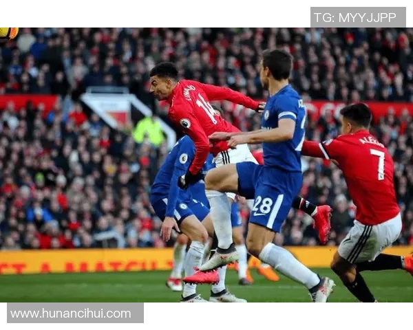 水晶宫主场迎战曼联双方争夺英超宝贵积分的激烈对决 水晶宫主场迎战曼联双方争夺英超宝贵积分的激烈对决