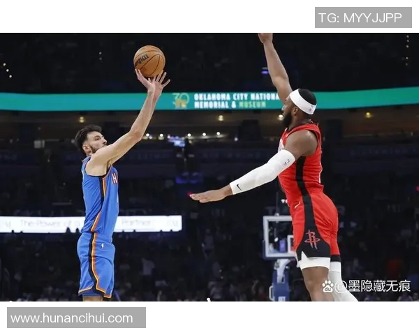 火箭与雷霆激战四月二十四日争夺季后赛席位的关键对决