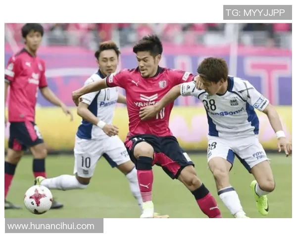 大阪樱花与岐阜FC的激烈对决展现足球魅力与团队精神