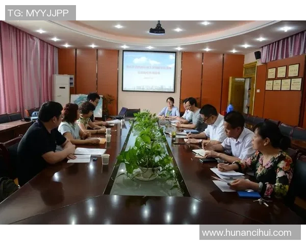 科学足球训练新视野:提升个人能力的有效方法与技巧探讨MBA