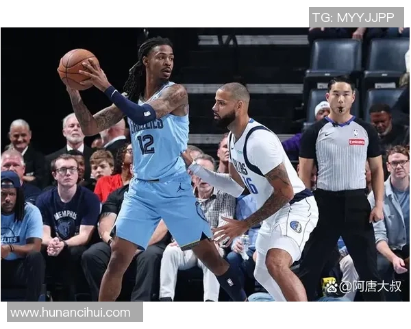 篮网队与步行者激战正酣谁能在这场对决中笑到最后